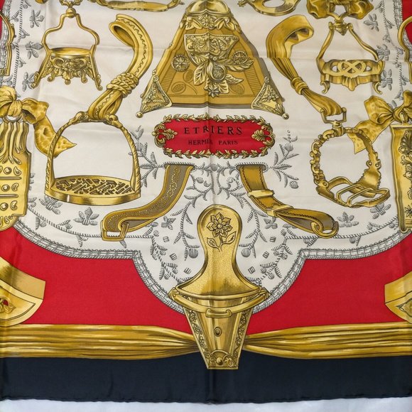 Hermes Accessories - Hermes scarf Carre 90 Reds Silk100%